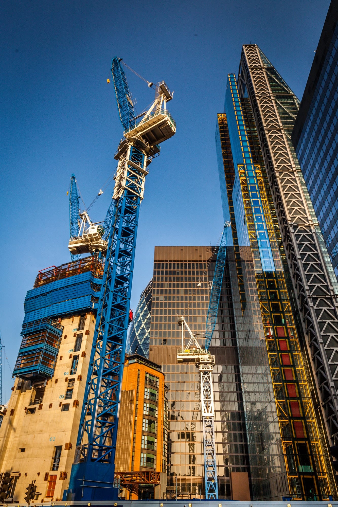 Building skyscapers in London