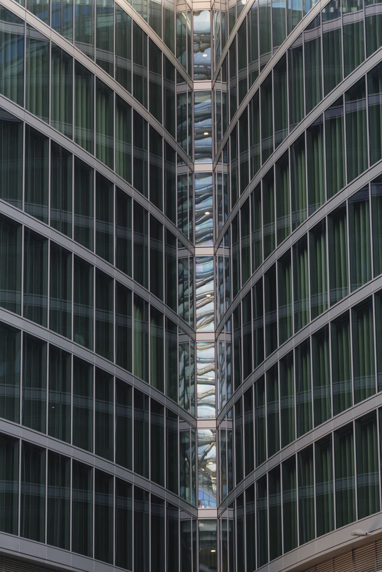 Milan (Italy), Palazzo Lombardia, modern building